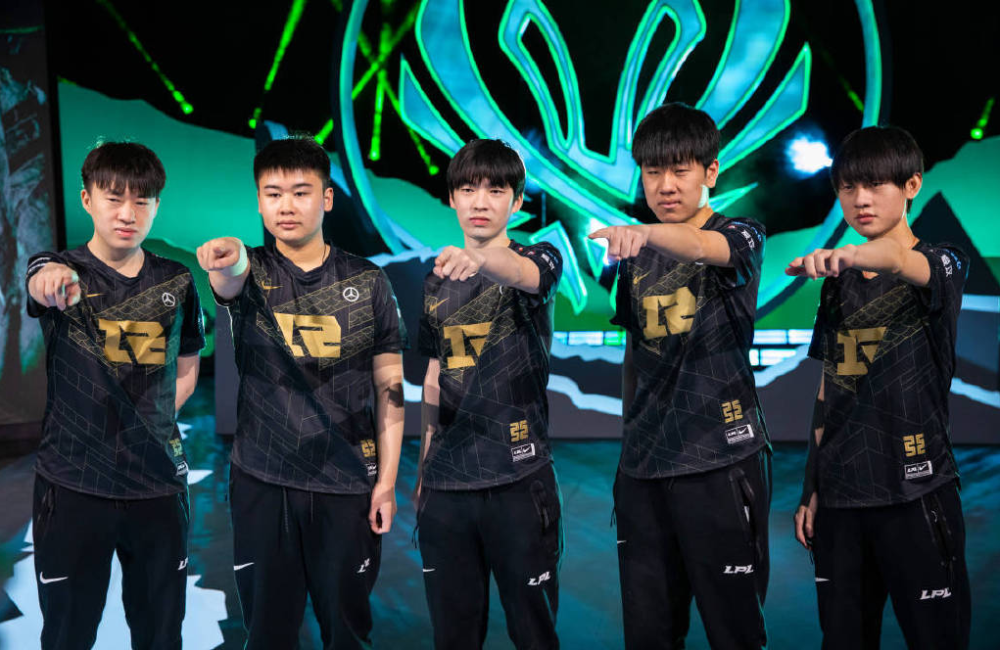 PSG鏖战V5,CoreJJ单局斩获MVP激烈交锋全球总决赛,引爆全场热议 PSG鏖战V5,CoreJJ单局斩获MVP激烈交锋全球总决赛,引爆全场热议