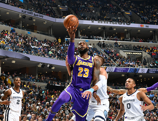 小牛不敌骑士,季后赛梦想渐行渐远 小牛不敌骑士,季后赛梦想渐行渐远