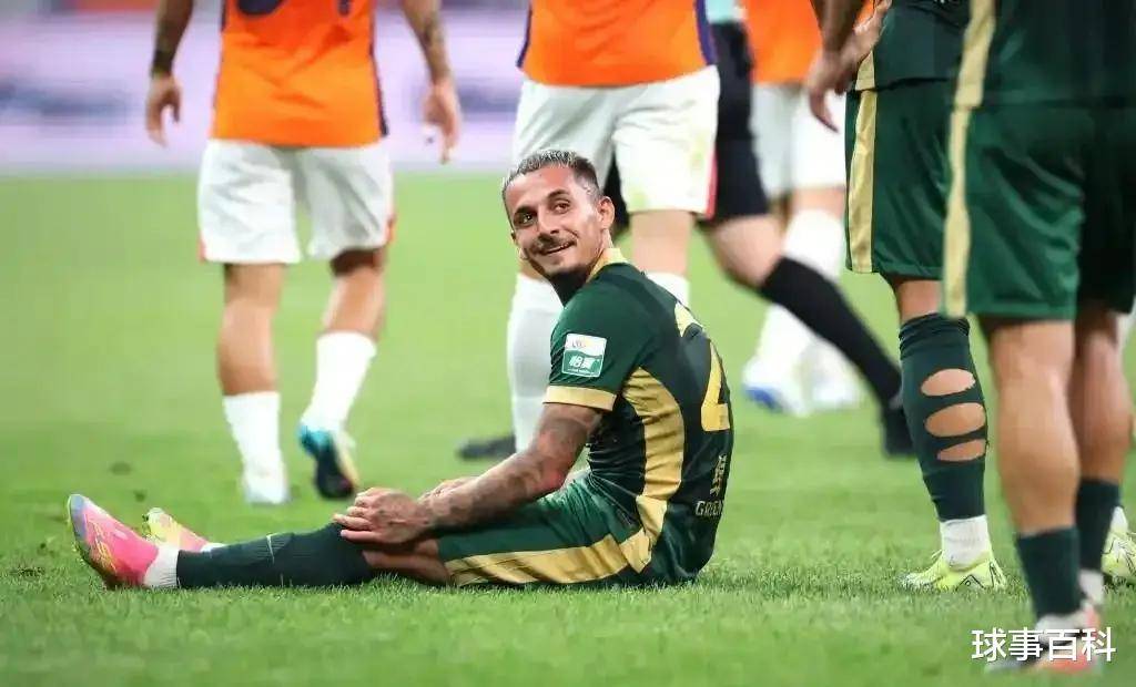 开云体育官网-惊艳传球造神奇进球，球员技术表现亮眼