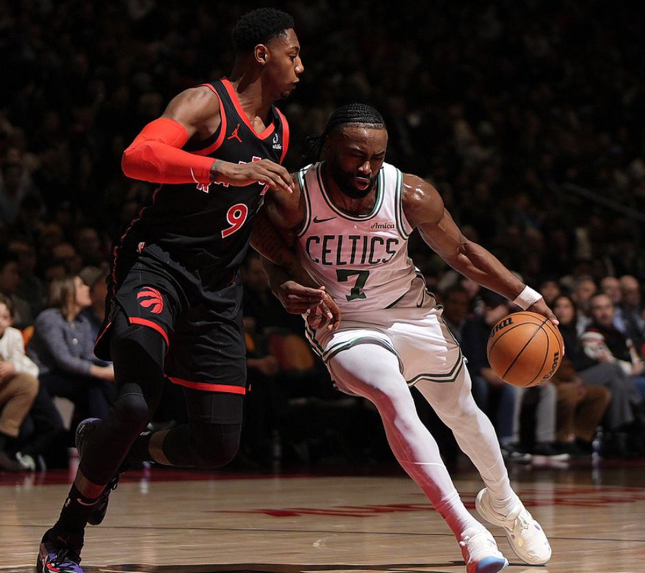 猛龙再度战胜快船,劳里-马尔卡宁射中绝杀球带领球队赢球 猛龙再度战胜快船,劳里-马尔卡宁射中绝杀球带领球队赢球