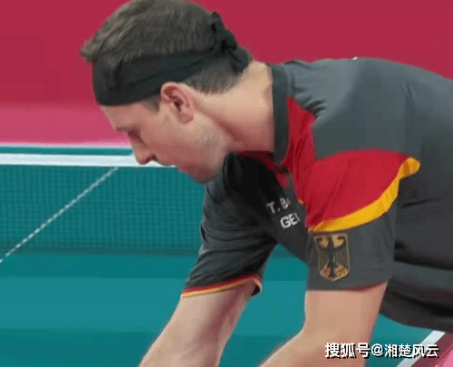 英格兰队翻盘日本队，奥恰洛夫扛起全队