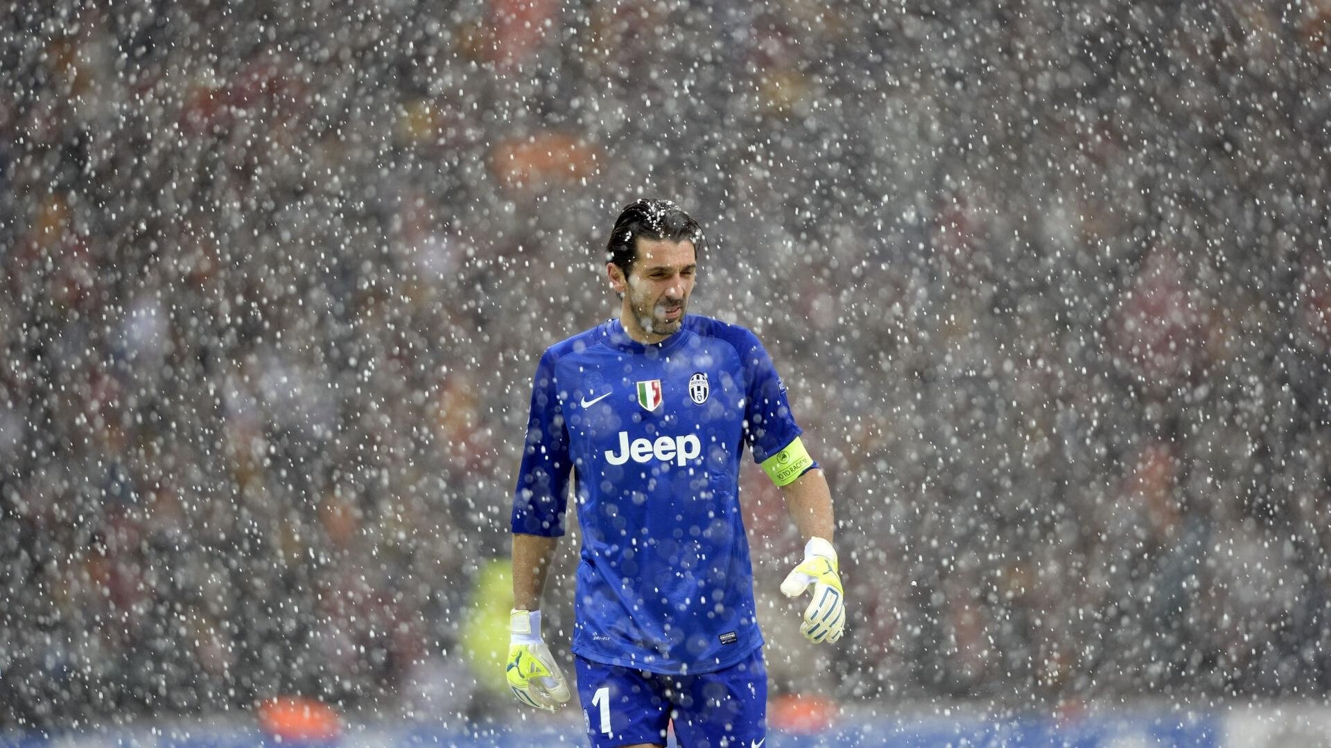 开云APP-赛车是时间的艺术，梅赛德斯用精密横扫迈凯伦，勒克莱尔以纯粹惊艳四座