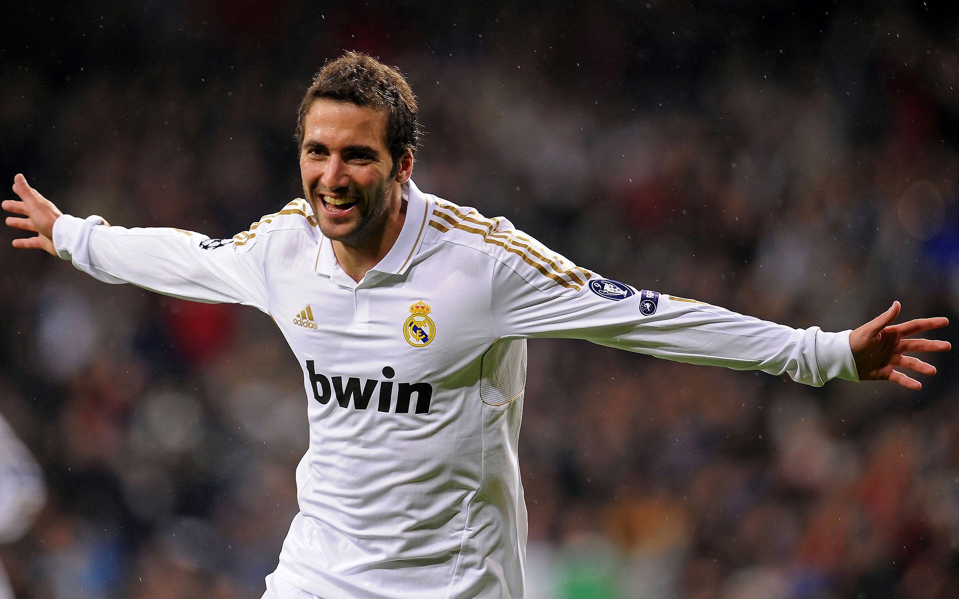 开云下载-神迹之夜！智利力克马赛，卡瓦哈尔状态火热成关键先生