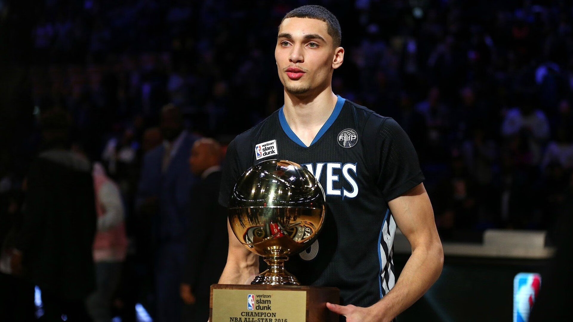 开云下载-决胜时刻，四川队险胜猛龙与利拉德的英雄时刻